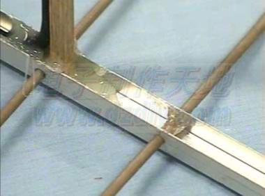 Ƶĸ쾀UHF Antenna